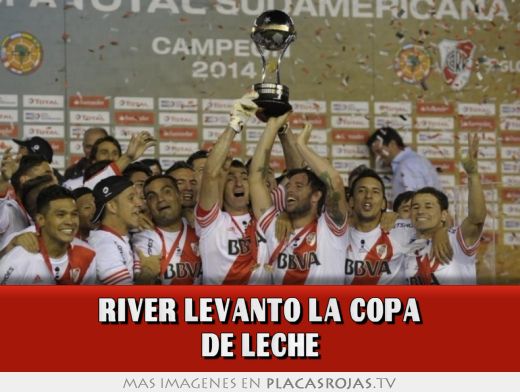RIVER LEVANTO LA COPA DE LECHE